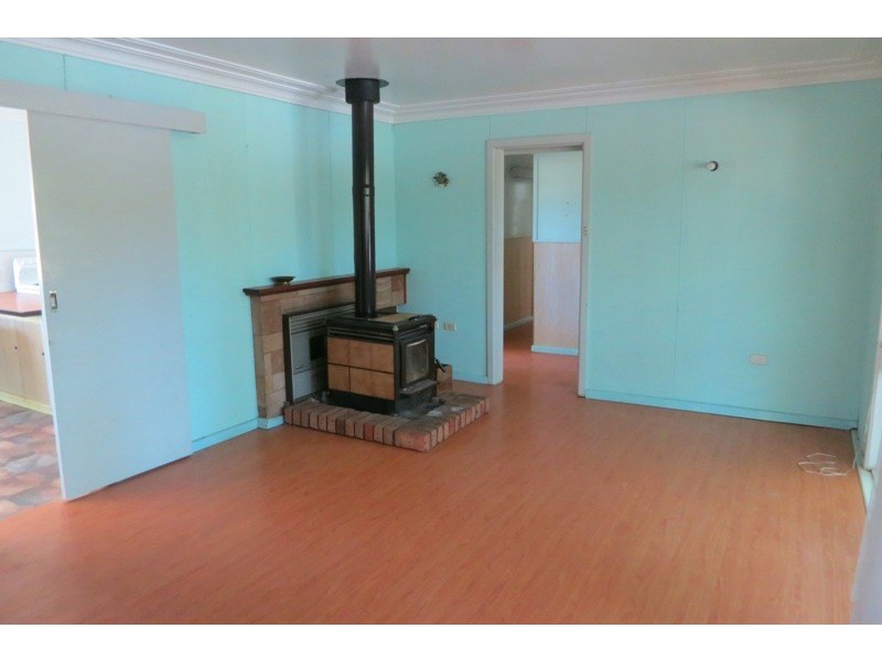 95 Burns Road, Thirlmere NSW 2572