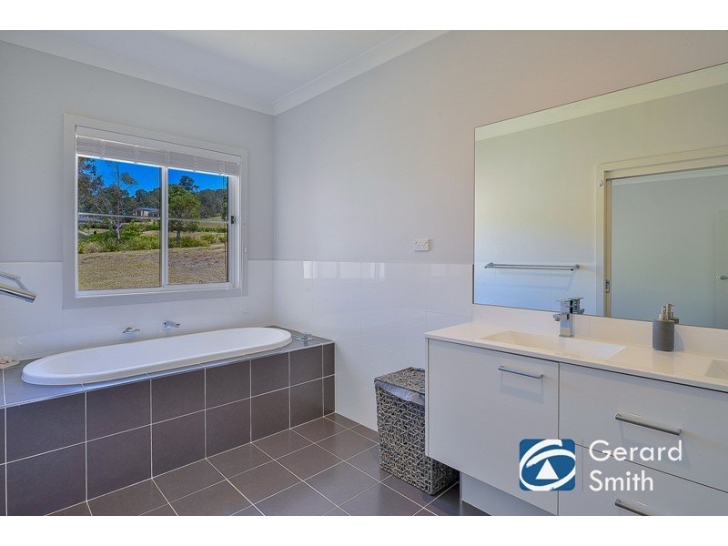 29 The Grange, Picton NSW 2571