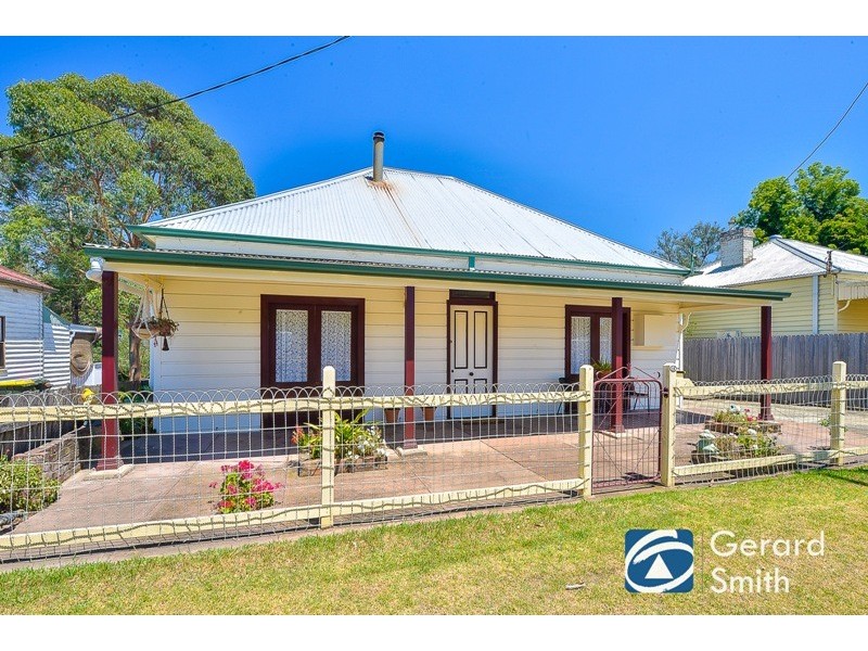 15 Campbell Street, Picton NSW 2571