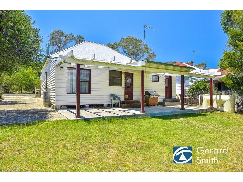 15 Campbell Street, Picton NSW 2571