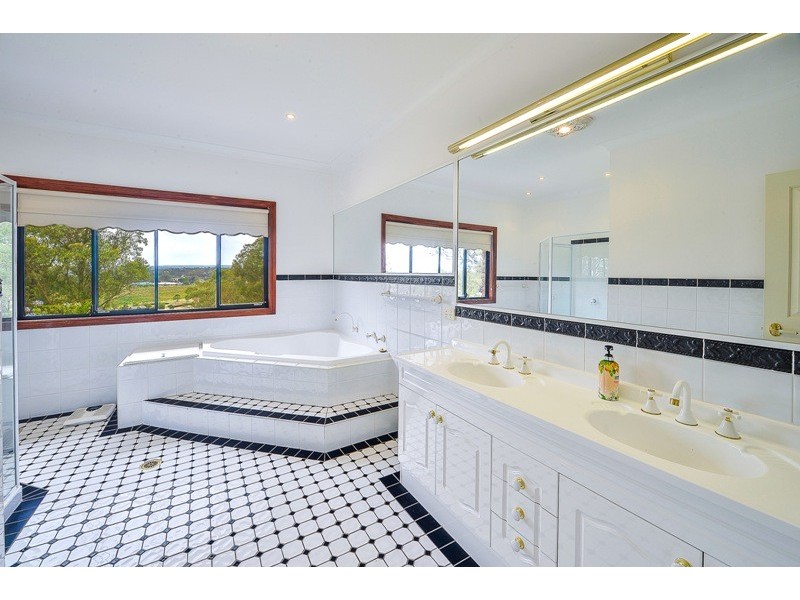 51 The Grange, Picton NSW 2571