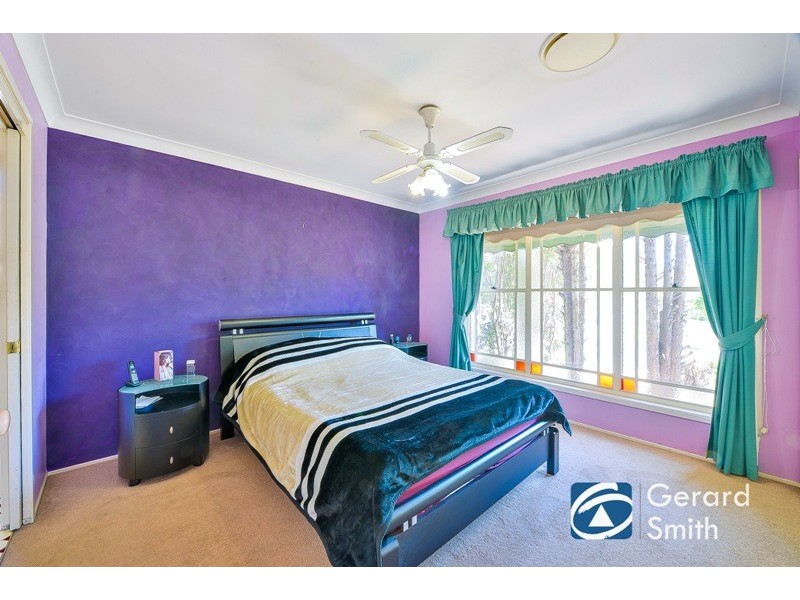 8 Westbourne Avenue, Thirlmere NSW 2572