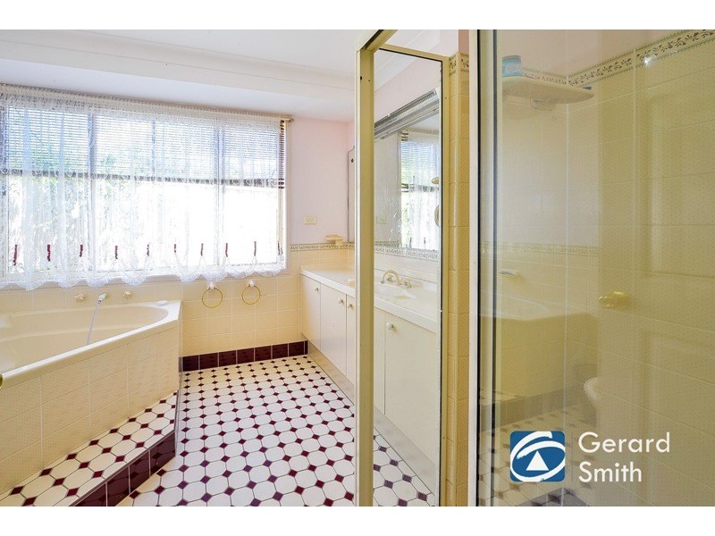 8 Westbourne Avenue, Thirlmere NSW 2572