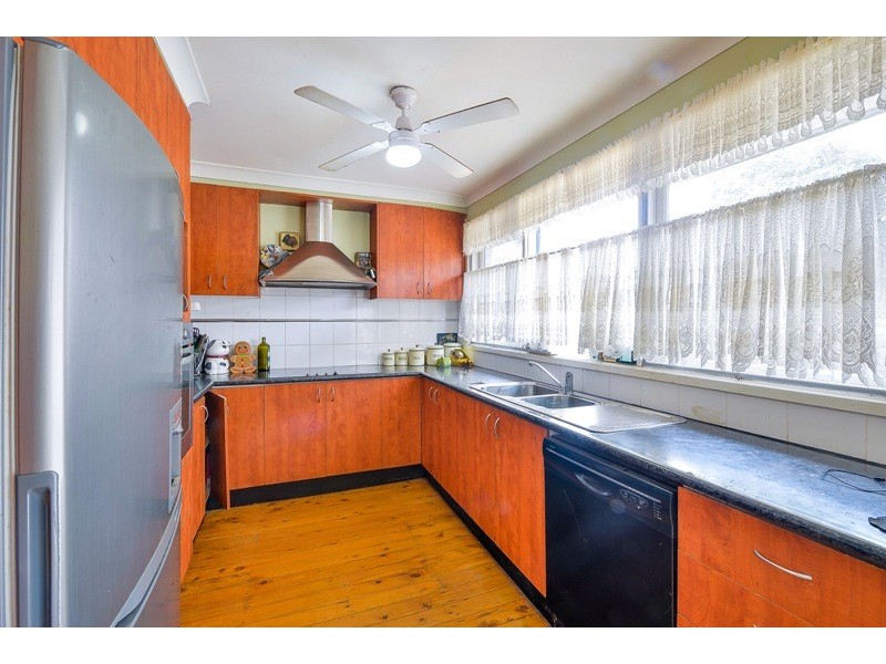 216 Old Hume Highway, Camden South NSW 2570