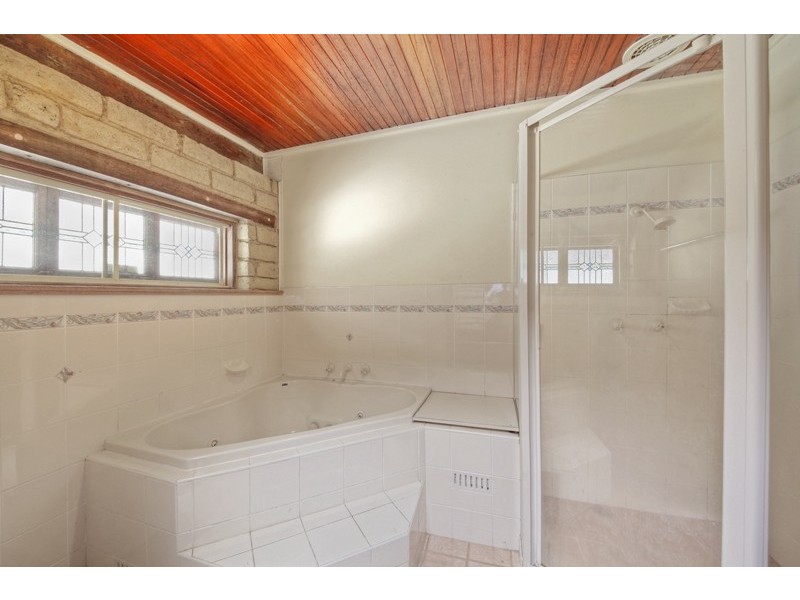 15 Lakes Street, Thirlmere NSW 2572
