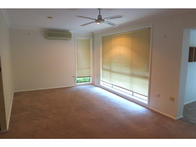 4 Davis Place, Thirlmere NSW 2572