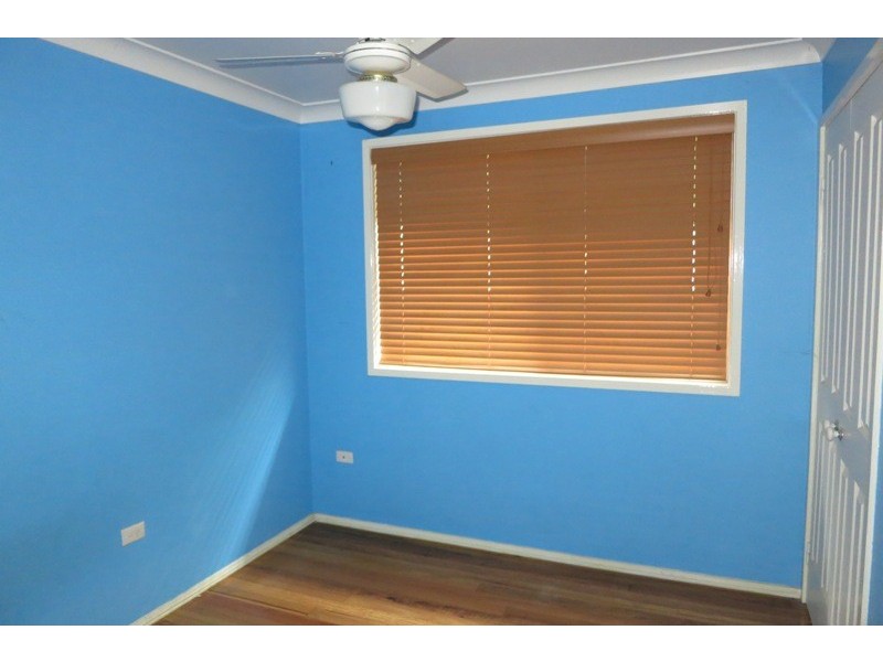 4 Davis Place, Thirlmere NSW 2572