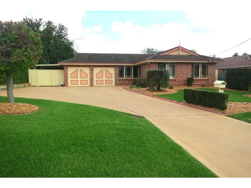 7 Campbell Street, Thirlmere NSW 2572