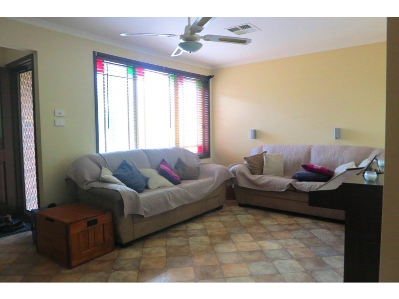 7 Campbell Street, Thirlmere NSW 2572