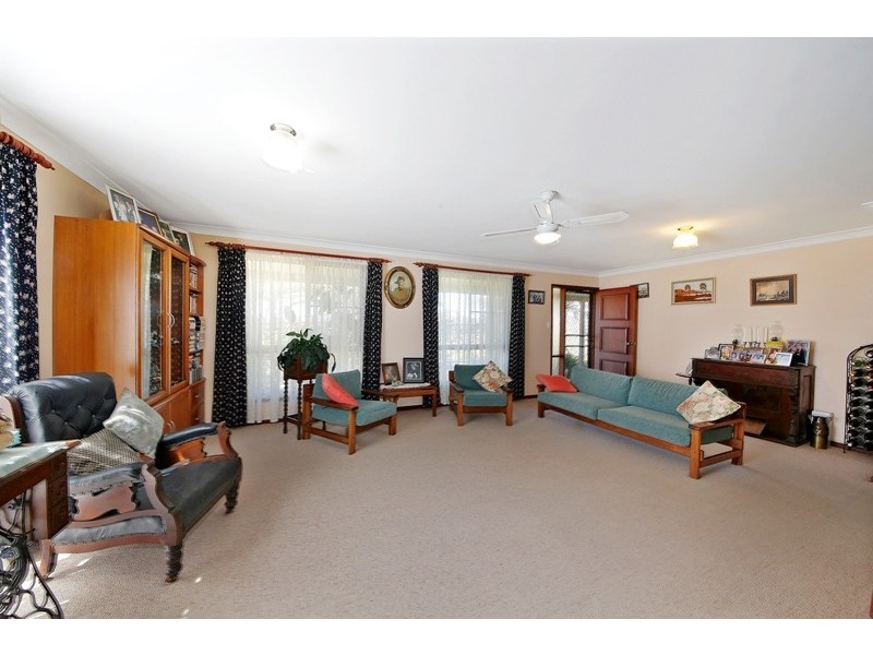 19 Bertha Street, Hill Top NSW 2575