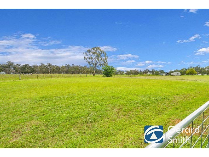 25 Nixon Road, Thirlmere NSW 2572