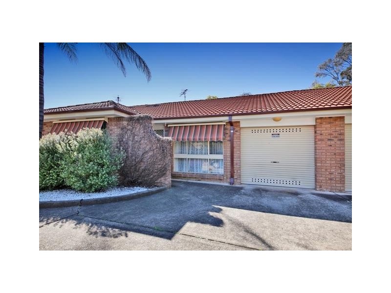 4/10 Windeyer Street, Thirlmere NSW 2572