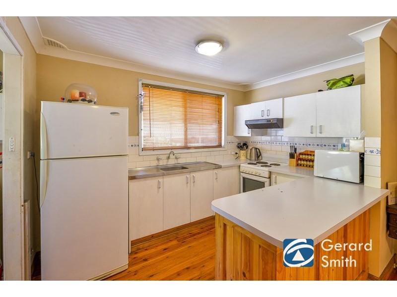 5 Pearce Street, Hill Top NSW 2575
