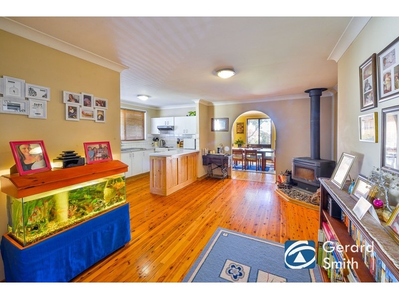 5 Pearce Street, Hill Top NSW 2575