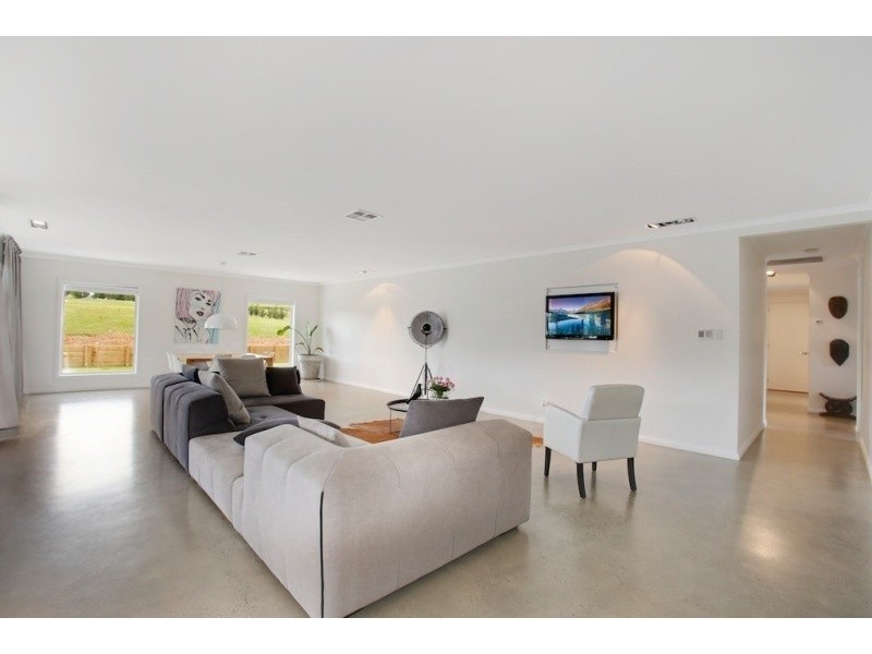 4 Stargard Crescent, Picton NSW 2571