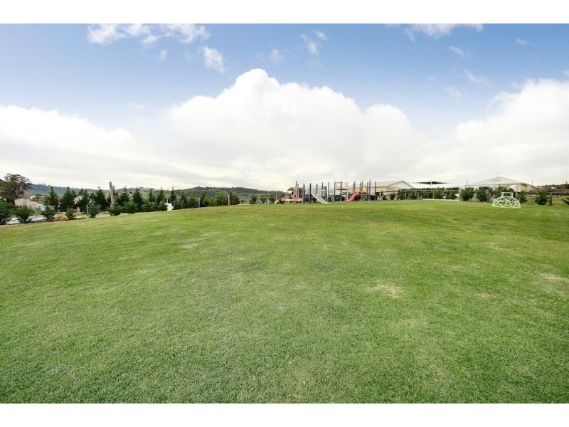 4 Stargard Crescent, Picton NSW 2571