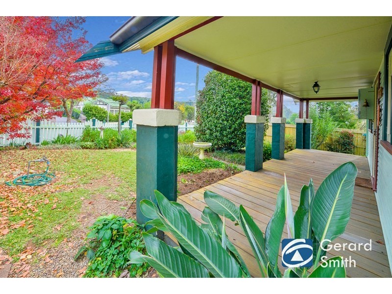 242 Argyle Street, Picton NSW 2571