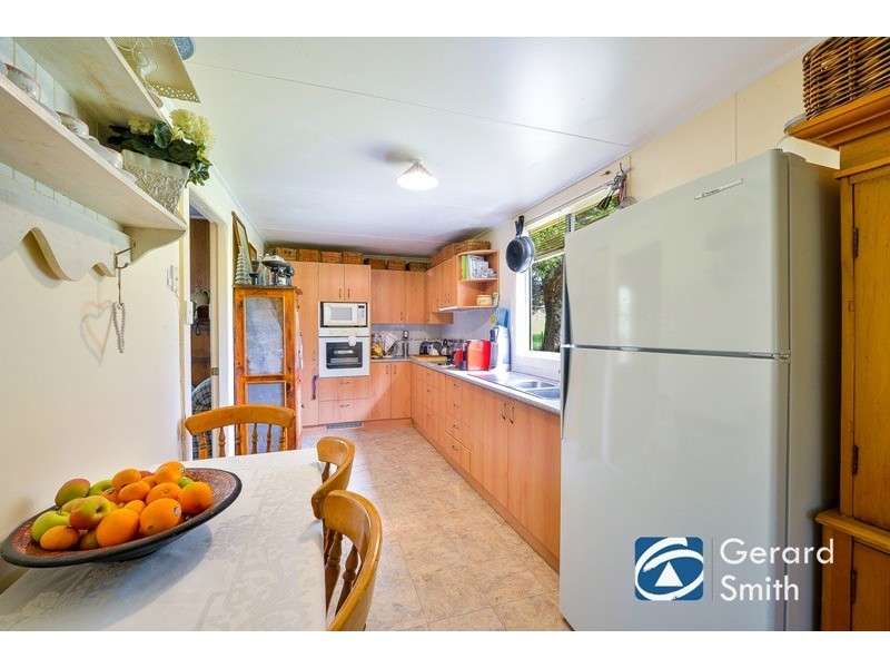 25 Nixon Road, Thirlmere NSW 2572