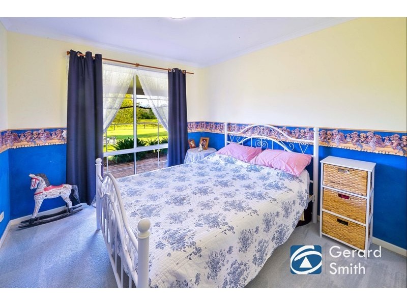 38 Russell Street, The Oaks NSW 2570