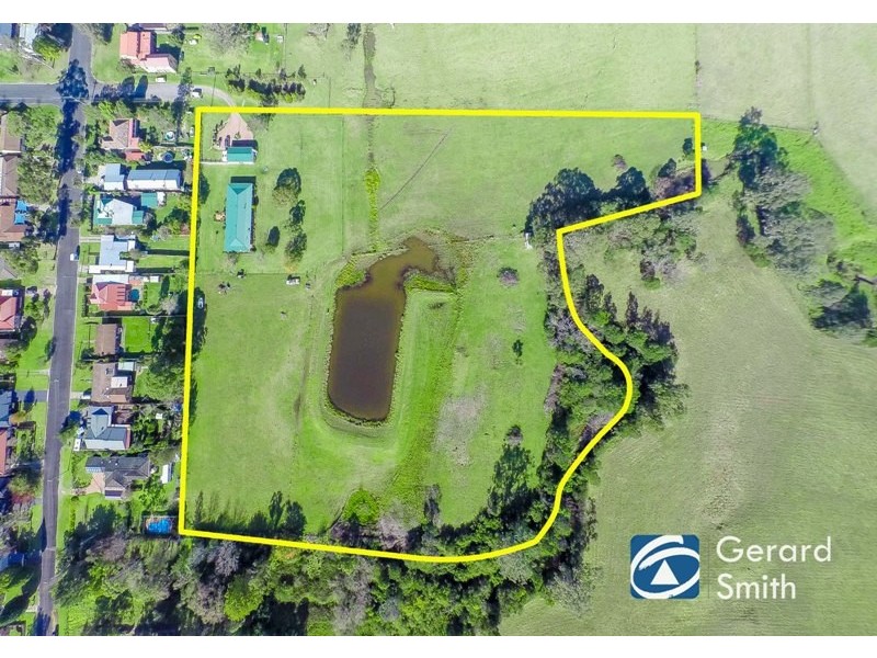 38 Russell Street, The Oaks NSW 2570