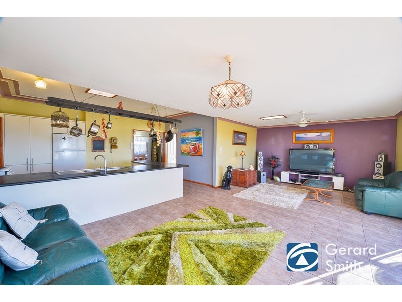 70 Merlin Street, The Oaks NSW 2570
