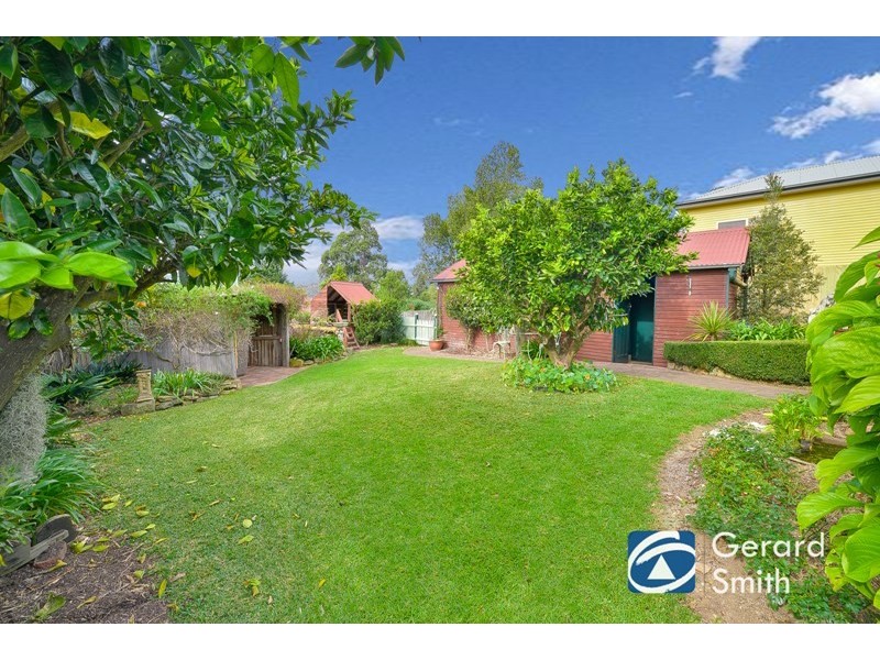 242 Argyle Street, Picton NSW 2571