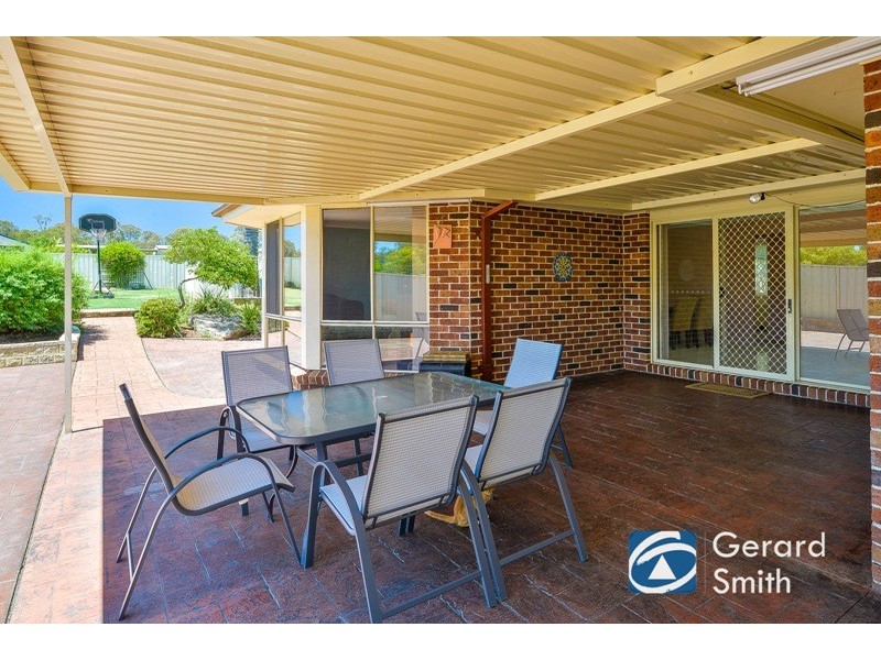 8 Westbourne Avenue, Thirlmere NSW 2572
