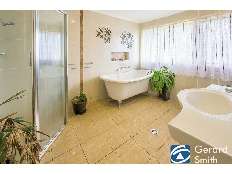 20 Throsby Way, Ambarvale NSW 2560