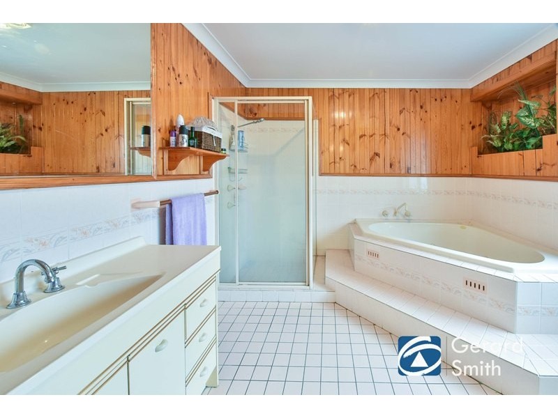 4 Davis Place, Thirlmere NSW 2572
