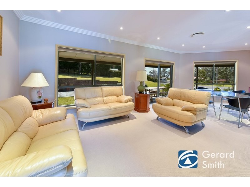 9 The Briars, Picton NSW 2571