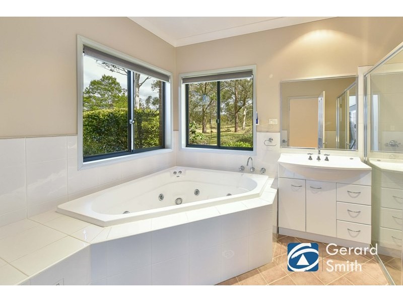 9 The Briars, Picton NSW 2571