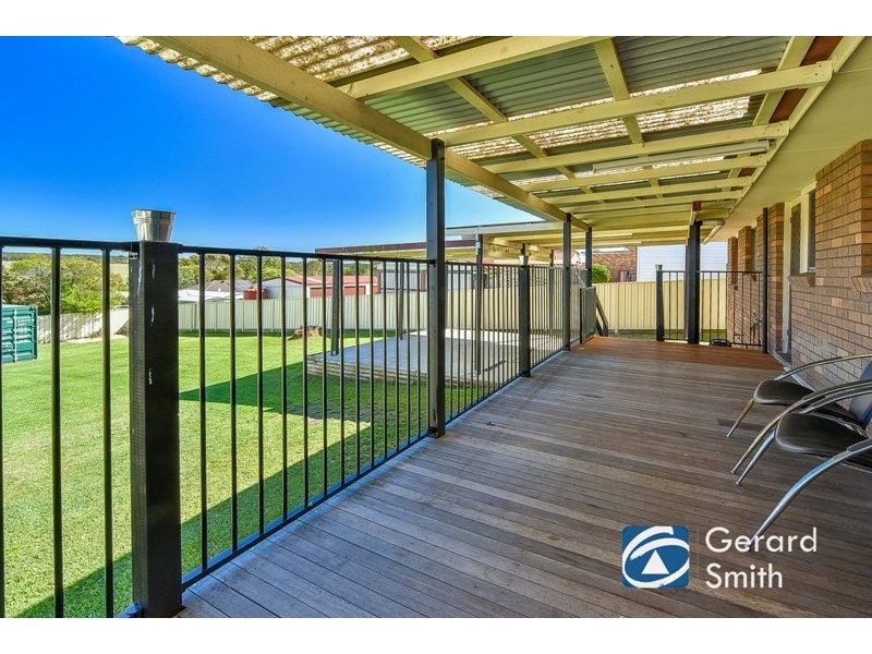 17 John Street, The Oaks NSW 2570