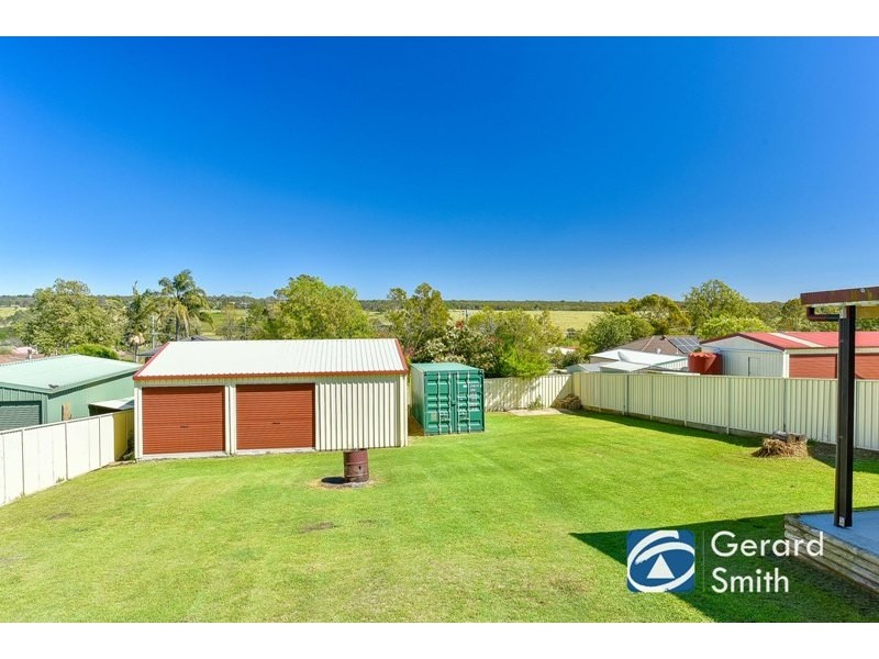 17 John Street, The Oaks NSW 2570