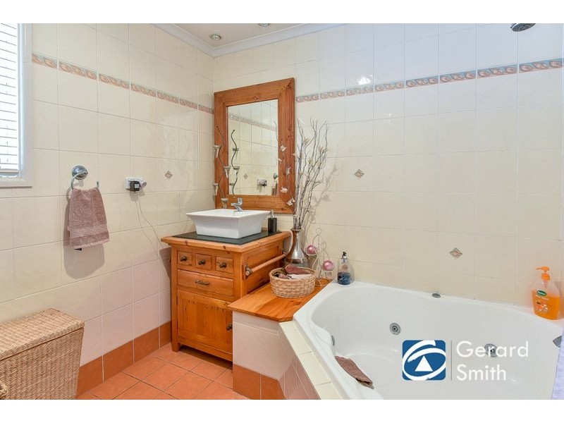 5 Mitchell Place, Douglas Park NSW 2569