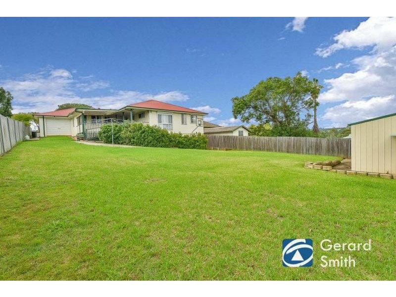 14 Dunlop Place, Picton NSW 2571