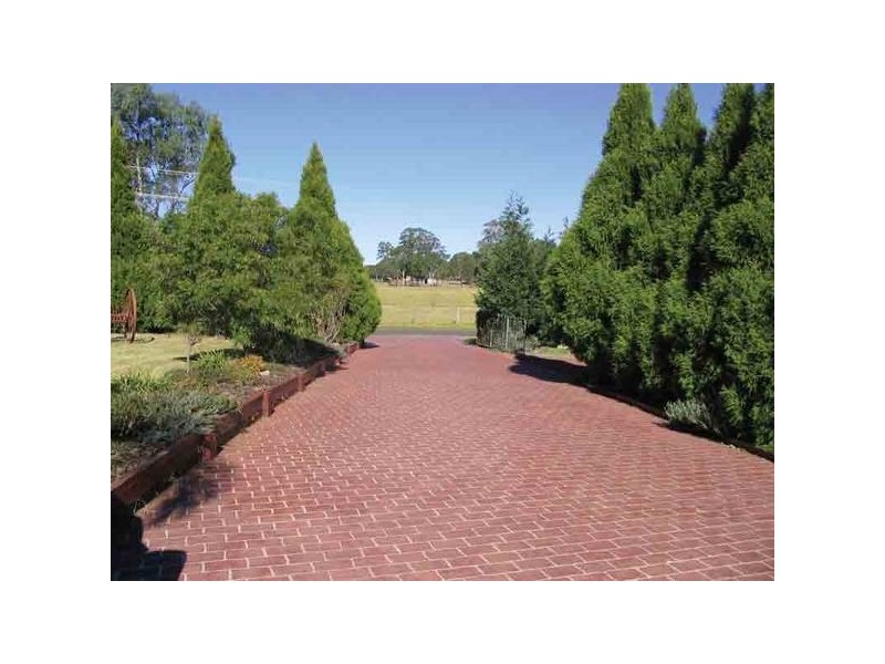 95 Dymond Street, Bargo NSW 2574