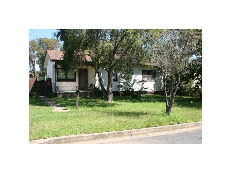 20 Rita Street, Thirlmere NSW 2572