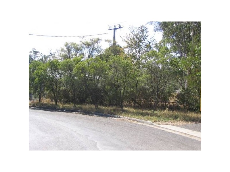 37 River Road, Tahmoor NSW 2573