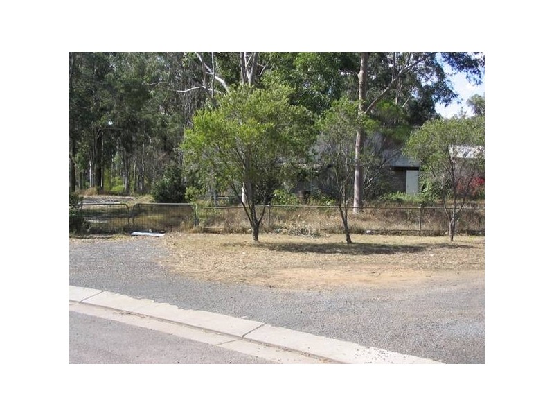 37 River Road, Tahmoor NSW 2573