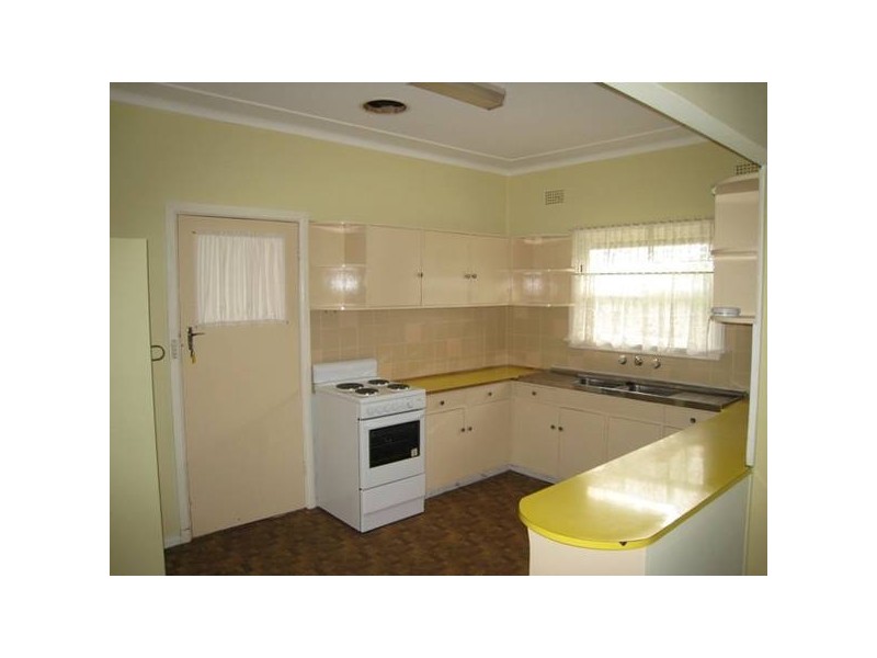 12 West Parade, Buxton NSW 2571