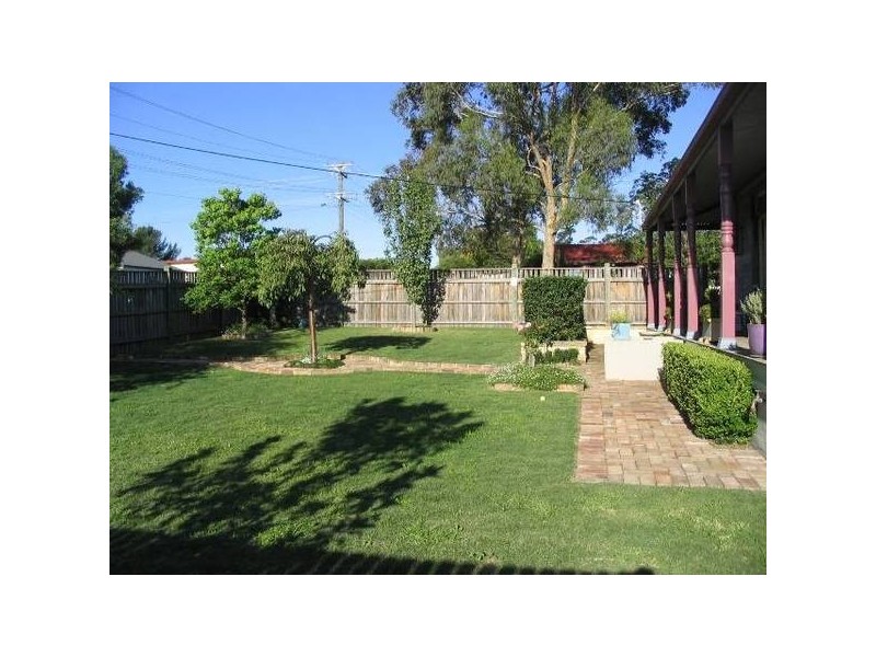 18 Antill Street, Picton NSW 2571