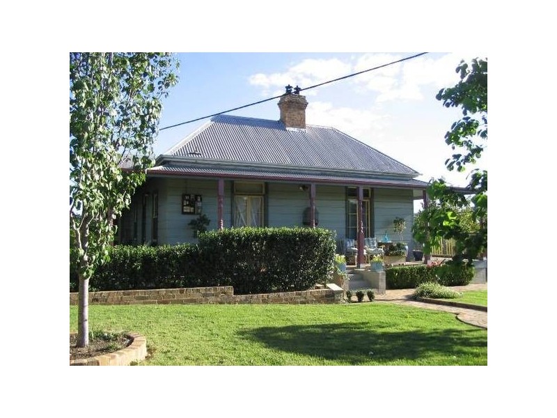 18 Antill Street, Picton NSW 2571