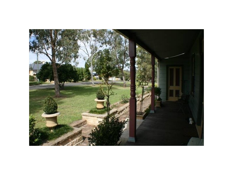 18 Antill Street, Picton NSW 2571