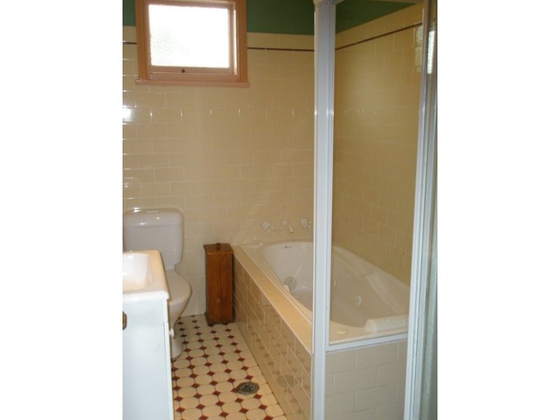 39 Lumsdaine Street, Picton NSW 2571