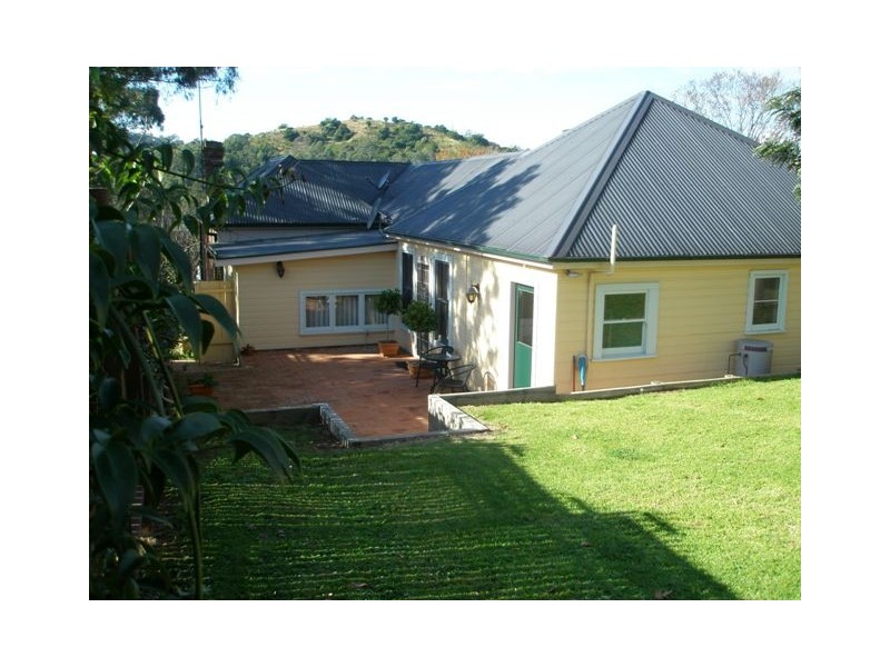 39 Lumsdaine Street, Picton NSW 2571