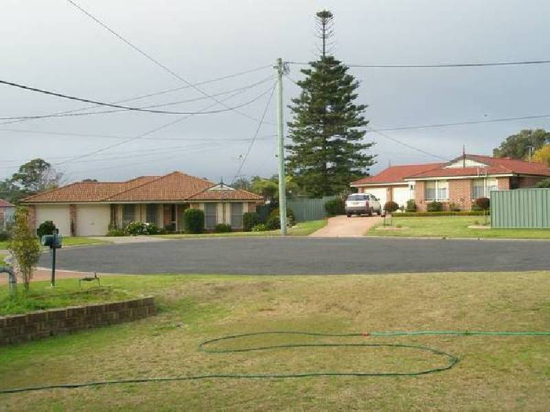 8 Garbutt Place, Oakdale NSW 2570