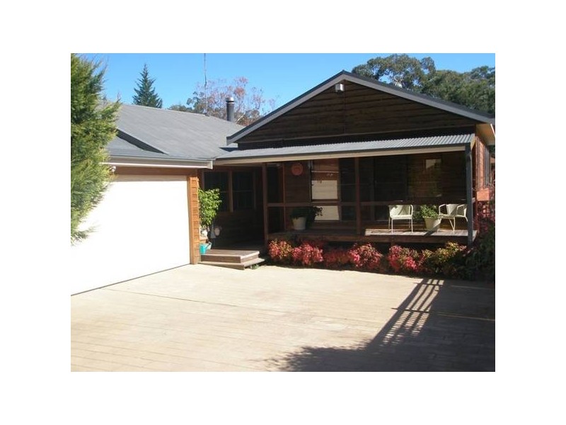 3a Carlton Road, Thirlmere NSW 2572