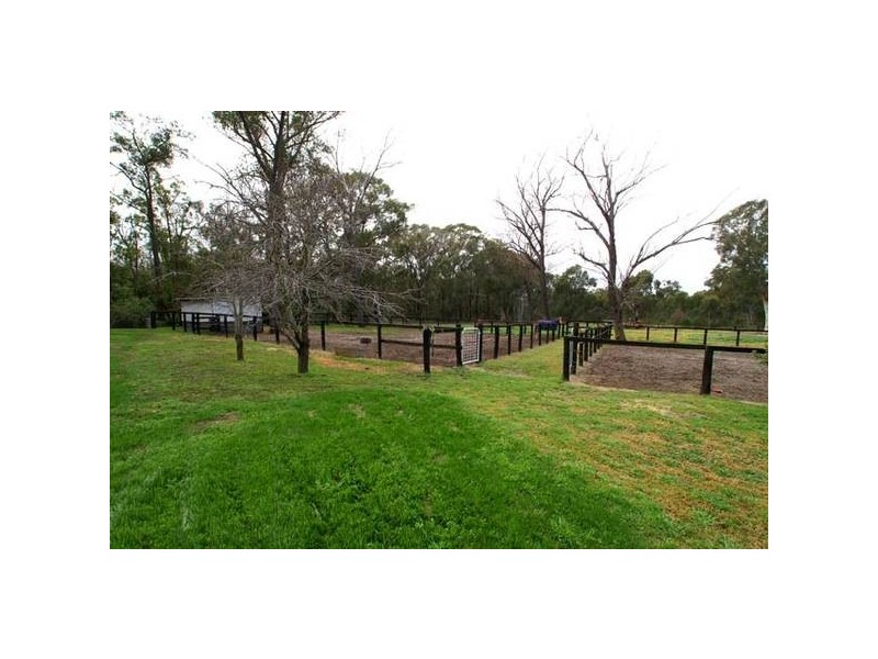 130 Station Street, Thirlmere NSW 2572