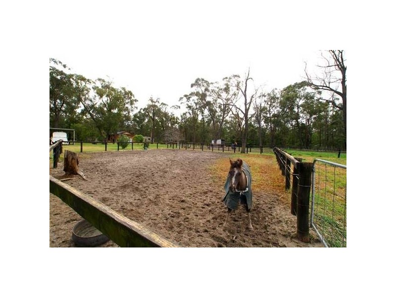 130 Station Street, Thirlmere NSW 2572