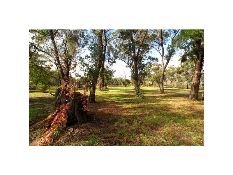 130 Station Street, Thirlmere NSW 2572